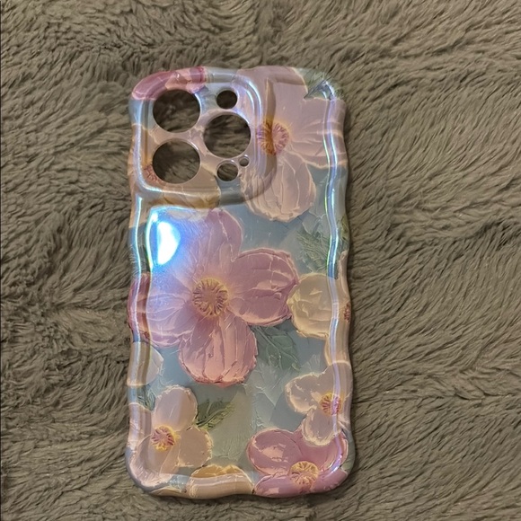 iPhone 14 Pro phone case - Picture 1 of 2